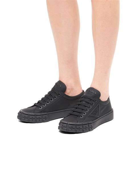 prada uomo online sneaker tessuto gabardine|prada re nylon gabardine shoes.